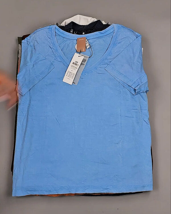 Фотография  501 - Футболки DK COMPANY 045 B#5 кг, ЛОТ №9084 оптом в Екатеринбурге и Свердловской области