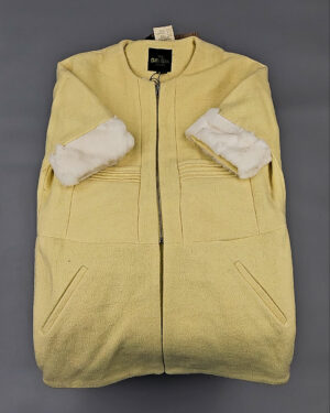 Купить Верхняя одежда Корея 085#15 кг, ЛОТ № СТ-9249 оптом в Екатеринбурге и Свердловской области