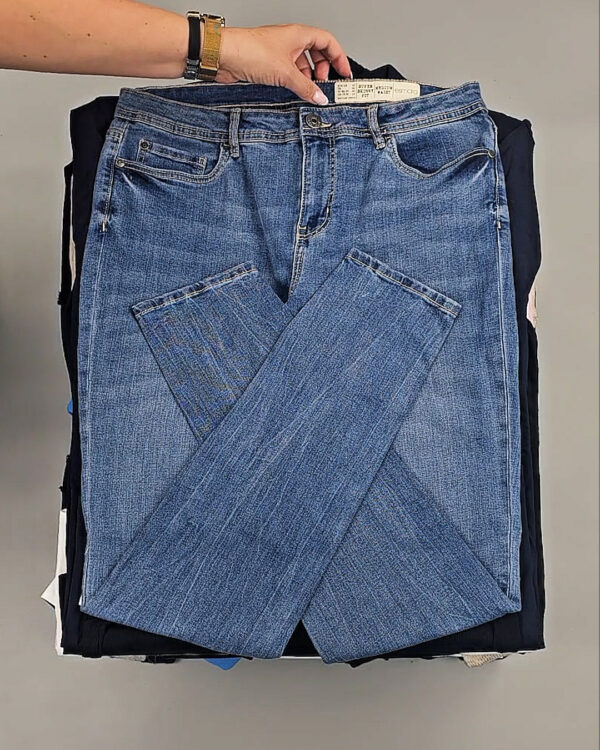 Фотография  903 - LIDL Winter mix 114#15 кг, ЛОТ №9134 оптом в Екатеринбурге и Свердловской области