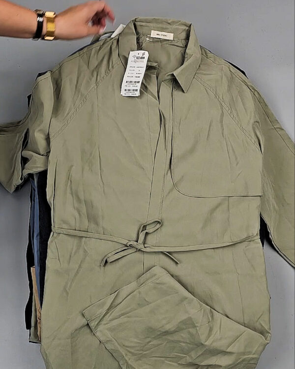 Фотография  637 - Ветровки жен Корея 085#7 кг, ЛОТ № СТ-9244 оптом в Екатеринбурге и Свердловской области