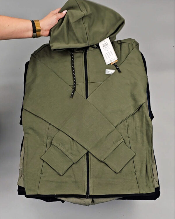 Фотография  375 - Мужской зимний микс JACK JONES, 20 кг, ЛОТ № СТ-9266 оптом в Екатеринбурге и Свердловской области