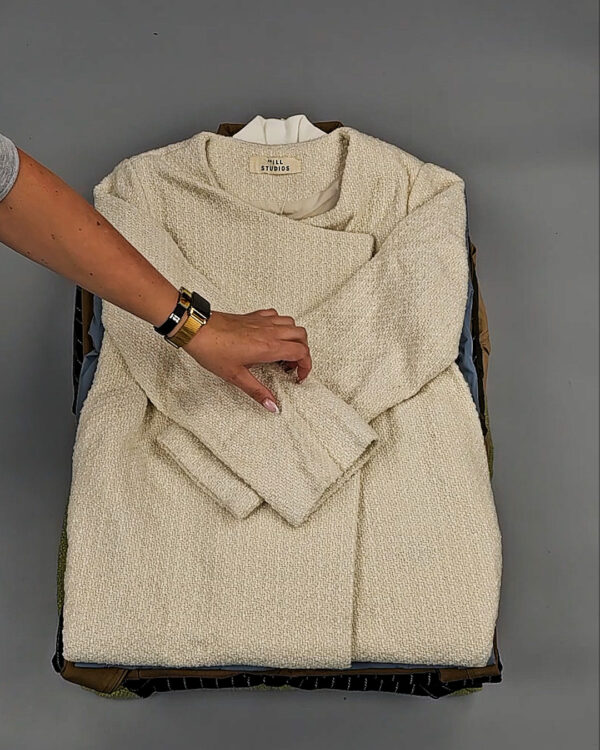 Фотография  865 - Верхняя одежда Корея 085#15 кг оптом в Екатеринбурге и Свердловской области