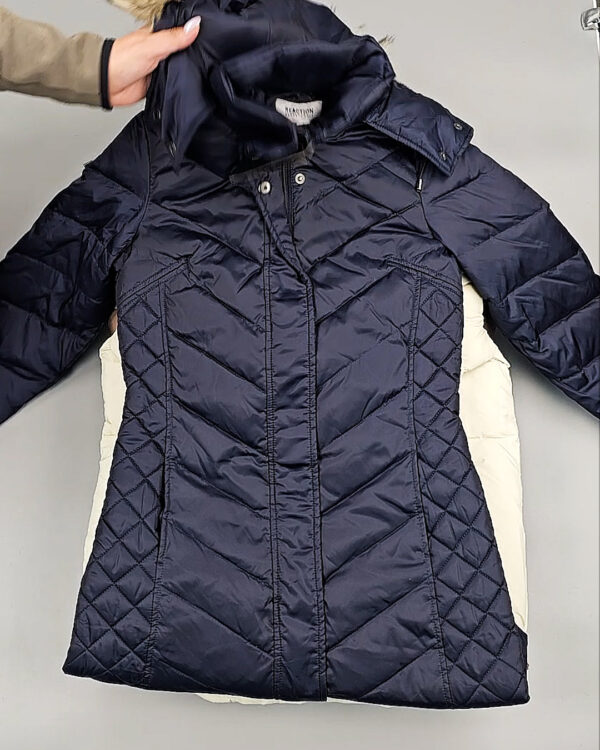 Фотография  735 - Верхняя одежда женская CAN 104#15 кг, ЛОТ СТ-9353 оптом в Екатеринбурге и Свердловской области