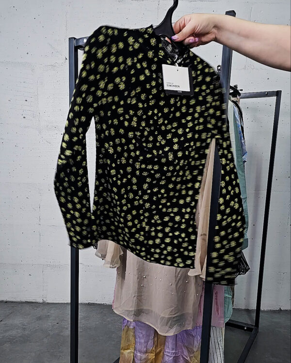 Фотография  357 - Karen by Simonsen mix 075#23 шт, ЛОТ №9100 оптом в Екатеринбурге и Свердловской области