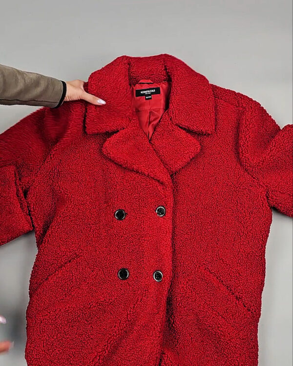 Фотография  654 - Верхняя одежда женская CAN 104#15 кг, ЛОТ СТ-9352 оптом в Екатеринбурге и Свердловской области