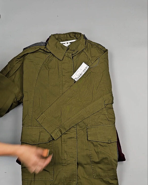 Фотография  326 - Верхняя одежда Корея 085#15 кг, ЛОТ № СТ-9246 оптом в Екатеринбурге и Свердловской области