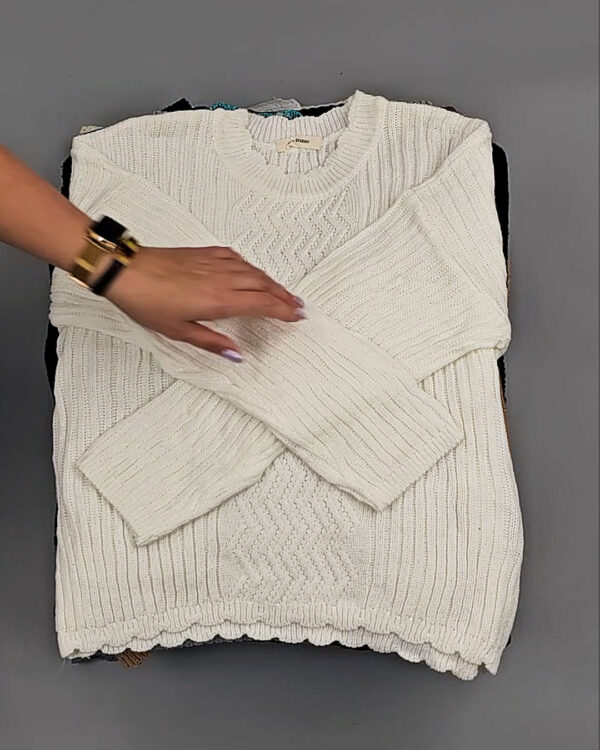 Фотография  612 - Джемпера Корея 085#7 кг, ЛОТ СТ-9414 оптом в Екатеринбурге и Свердловской области