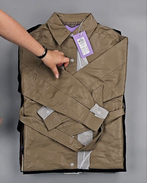 Фотография  746 - Ветровки Bestseller+DK 035#10 кг, ЛОТ СТ-9399 оптом в Екатеринбурге и Свердловской области