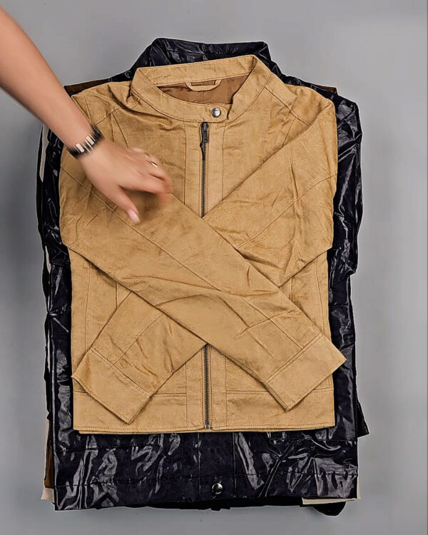 Фотография  920 - Ветровки Bestseller+DK 035#10 кг, ЛОТ СТ-9396 оптом в Екатеринбурге и Свердловской области