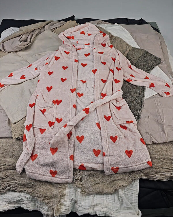 Фотография  411 - Предметы домашнего обихода H&M, 25 кг, ЛОТ №СТ-9566 оптом в Екатеринбурге и Свердловской области