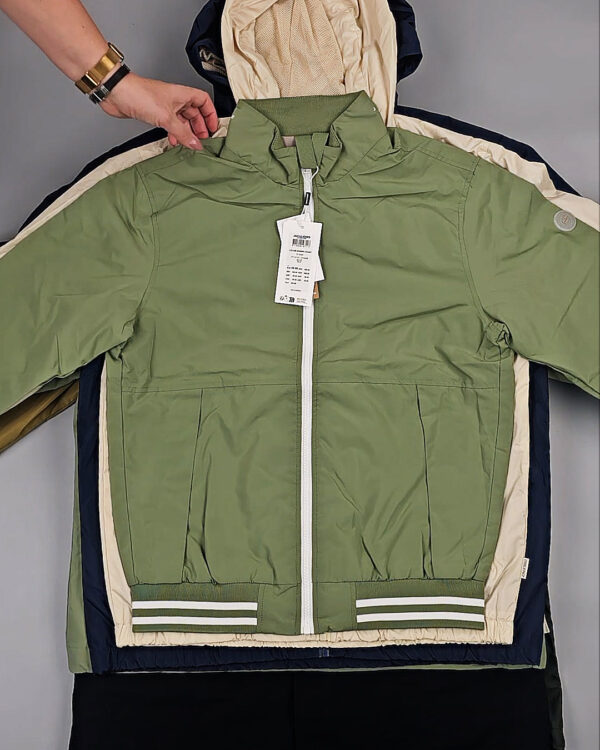 Фотография  104 - Ветровки BLEND HE + 075#10,3 кг, ЛОТ СТ-9570 оптом в Екатеринбурге и Свердловской области