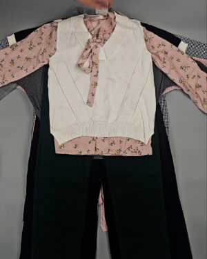 Фотография  735 - Комплекты жен Корея 085#5 кг, ЛОТ СТ-9574 оптом в Екатеринбурге и Свердловской области