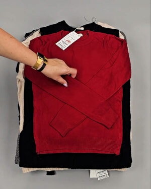 Фотография  440 - Джемпера Корея 085#7 кг, ЛОТ СТ-9415 оптом в Екатеринбурге и Свердловской области