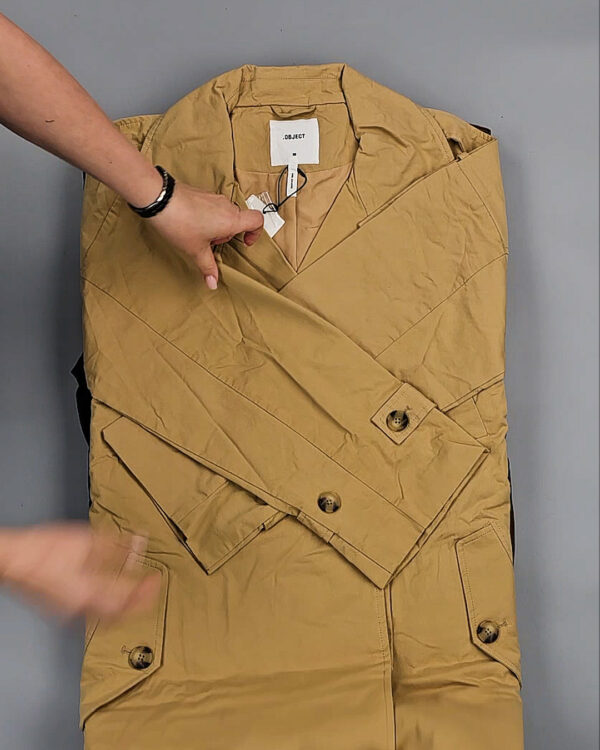 Фотография  266 - Ветровки Bestseller+DK 035#10 кг, ЛОТ СТ-9398 оптом в Екатеринбурге и Свердловской области