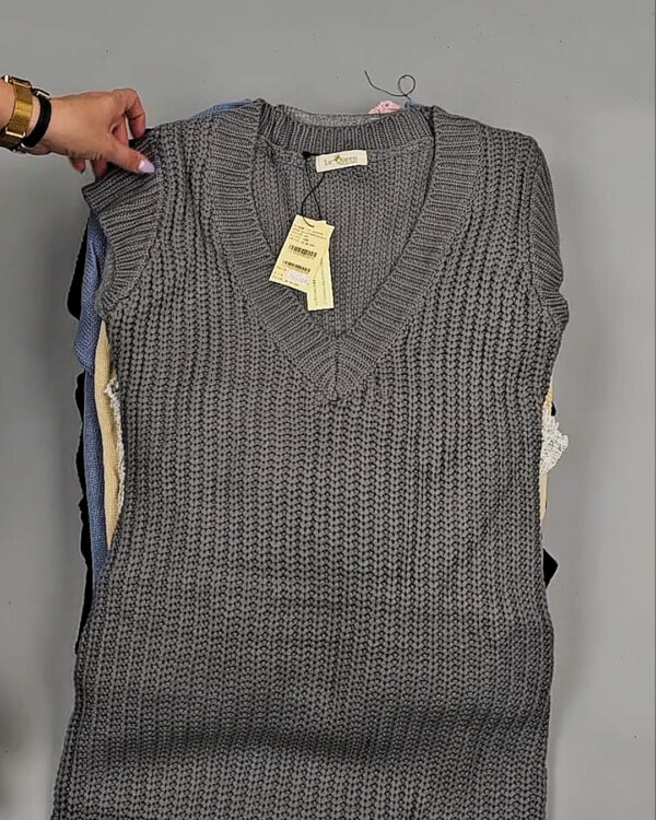 Фотография  676 - Джемпера Корея 085#7 кг, ЛОТ СТ-9415 оптом в Екатеринбурге и Свердловской области