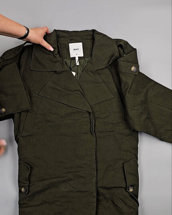 Фотография  299 - Ветровки Bestseller+DK 035#10 кг, ЛОТ СТ-9396 оптом в Екатеринбурге и Свердловской области