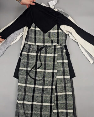 Фотография  692 - Комплекты жен Корея 085#5 кг, ЛОТ СТ-9572 оптом в Екатеринбурге и Свердловской области