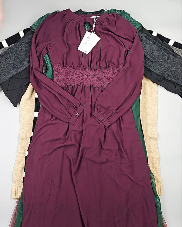 Фотография  917 - Платья VILA Winter 104#7 кг, ЛОТ СТ-9903 оптом в Екатеринбурге и Свердловской области