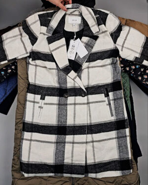 Купить Верхняя одежда VILA#10,4 кг, ЛОТ СТ-9712 оптом в Екатеринбурге и Свердловской области