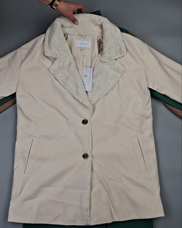 Фотография  797 - Пальто Bestseller 045#10 кг, ЛОТ СТ-9844 оптом в Екатеринбурге и Свердловской области