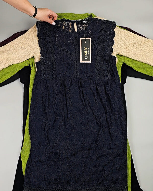 Фотография  120 - Платья Bestseller+DK Winter 035#7 кг, ЛОТ СТ-10000 оптом в Екатеринбурге и Свердловской области