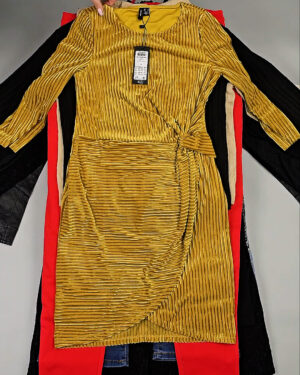 Фотография  789 - DK+Bestseller 085#16 кг, ЛОТ СТ-9952 оптом в Екатеринбурге и Свердловской области