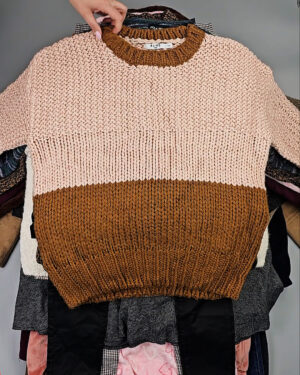 Фотография  303 - Женский микс зима (Winter mix)#20 кг, ЛОТ СХ-0208 оптом в Екатеринбурге и Свердловской области