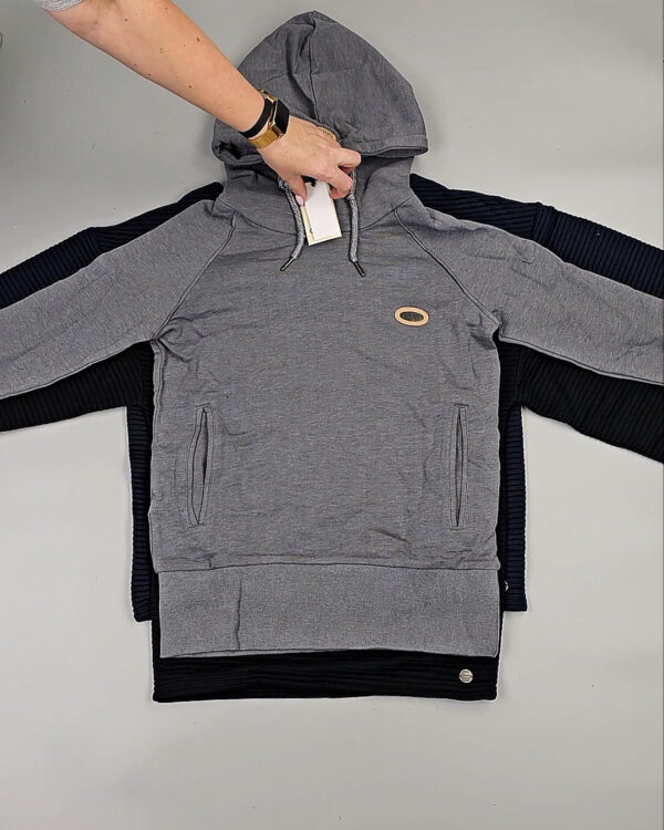 Фотография  477 - Толстовки Bestseller+DK 035#7 кг, ЛОТ СТ-9840 оптом в Екатеринбурге и Свердловской области