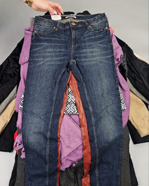 Фотография  418 - Женский микс зима (Winter mix)#20 кг, ЛОТ СХ-0206 оптом в Екатеринбурге и Свердловской области