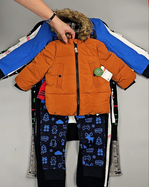 Фотография  514 - C&A Kids Winter 1023#7 кг, ЛОТ СТ-9694 оптом в Екатеринбурге и Свердловской области