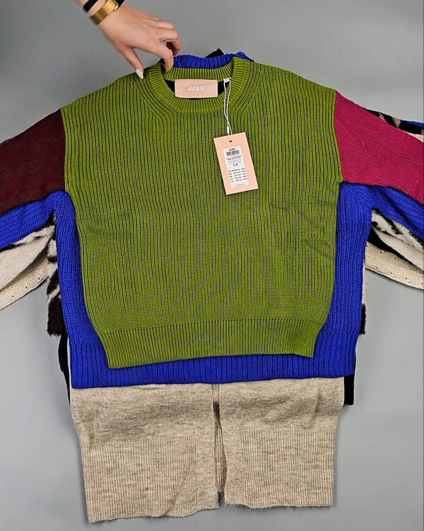 Фотография  155 - Джемпера Bestseller+DK 035#7 кг, ЛОТ СТ-10037 оптом в Екатеринбурге и Свердловской области