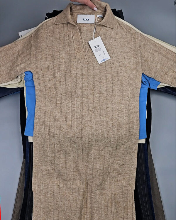 Фотография  313 - JACK JONES Women Winter mix 075 #15 кг, ЛОТ СТ-10010 оптом в Екатеринбурге и Свердловской области