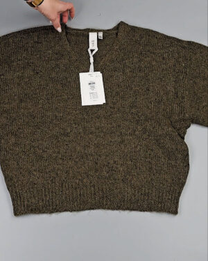 Фотография  945 - Джемпера Bestseller 104#7 кг, ЛОТ СТ-10043 оптом в Екатеринбурге и Свердловской области