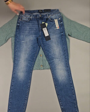 Фотография  272 - DK+Bestseller Winter mix 064#9,2 кг, ЛОТ СТ-10090 оптом в Екатеринбурге и Свердловской области