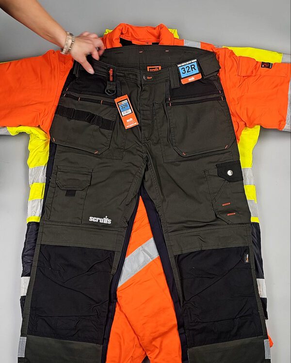 Фотография  691 - Рабочая одежда mix БМ#25 кг, ЛОТ СХ-0266 оптом в Екатеринбурге и Свердловской области